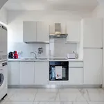 Sun, Sea & Comfort, Qawra With Stunning Views By 360 Estates 아파트
