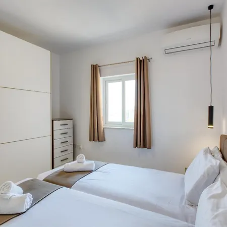 Sun, Sea & Comfort, Qawra With Stunning Views By 360 Estates Apartment *