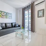 Sun, Sea & Comfort, Qawra With Stunning Views By 360 Estates *