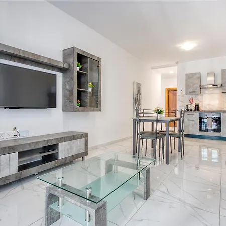 Apartamento Sun, Sea & Comfort, Qawra With Stunning Views By 360 Estates *