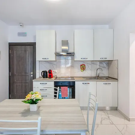 Sun, Sea & Comfort, Qawra With Stunning Views By 360 Estates