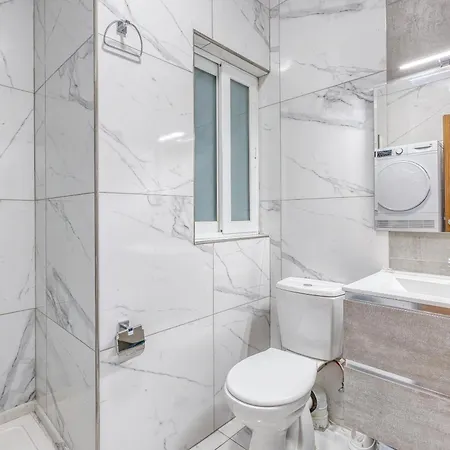 Sun, Sea & Comfort, Qawra With Stunning Views By 360 Estates