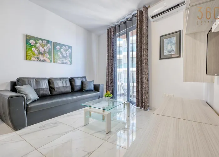 Sun, Sea & Comfort, Qawra With Stunning Views By 360 Estates *