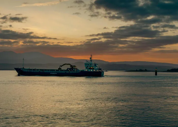 Sun, Sea & Comfort, Qawra With Stunning Views By 360 Estates *