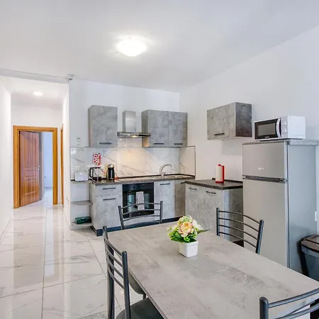 Sun, Sea & Comfort, Qawra With Stunning Views By 360 Estates * סיינט פול ביי