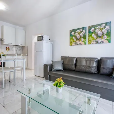 Sun, Sea & Comfort, Qawra With Stunning Views By 360 Estates דירה *